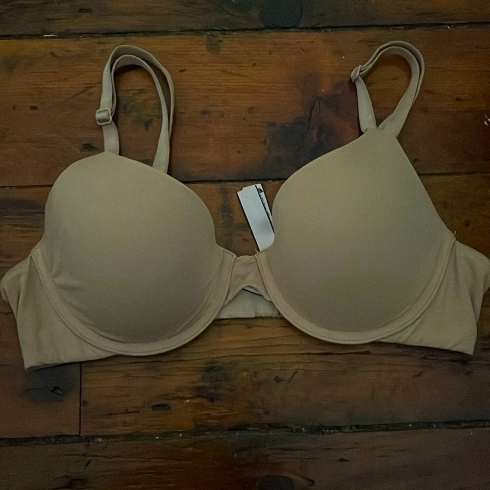 Victoria Secret t shirt bra size 32 B